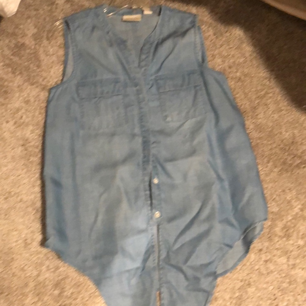 Chico’s chambray shirt with tie bottom